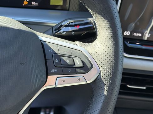 New 2026 Volkswagen Tiguan SE R-Line image 28