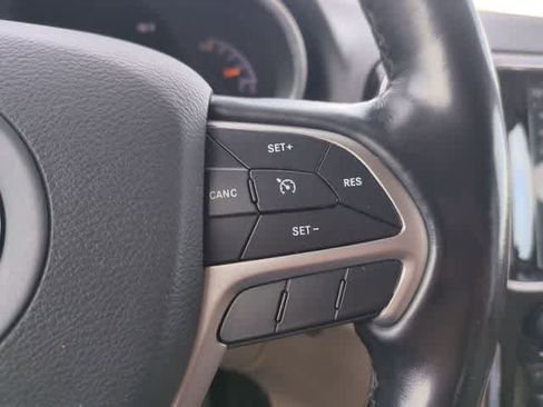 Used 2020 Jeep Grand Cherokee Limited w/ Luxury Group II image 26