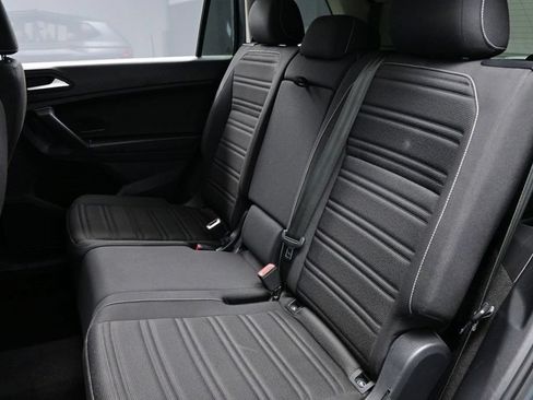Used 2022 Volkswagen Tiguan S FWD image 33