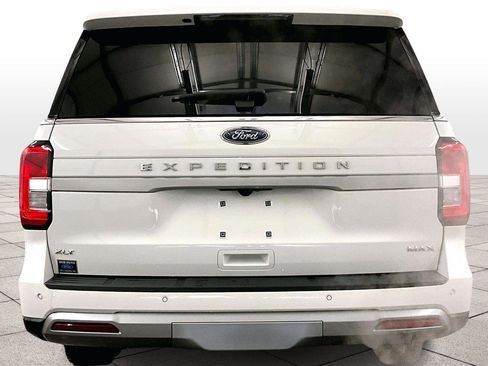 Certified 2024 Ford Expedition Max XLT image 4