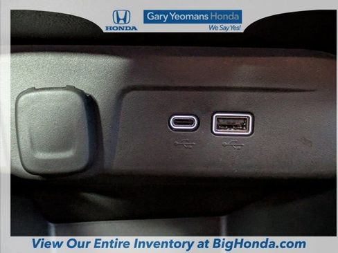 Used 2025 Chevrolet Trax LT w/ Driver Confidence Package image 26