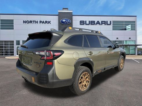 Used 2025 Subaru Outback Wilderness AWD/4WD image 3