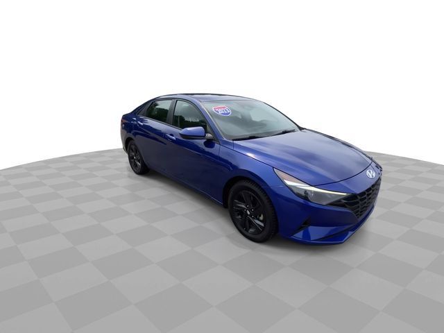 Used 2023 Hyundai Elantra SEL FWD image 4
