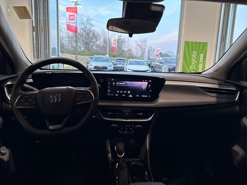 Used 2025 Buick Encore GX Sport Touring w/ Comfort Package image 13