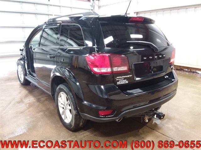 Used 2016 Dodge Journey SXT w/ Comfort/Convenience Group AWD/4WD image 2