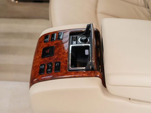 Used 2007 Maybach 57 image 42