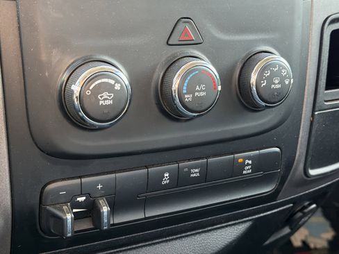 Used 2016 RAM 2500 Tradesman w/ Popular Equipment Group image 19