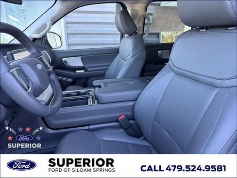 New 2026 Ford Expedition Active RWD image 6