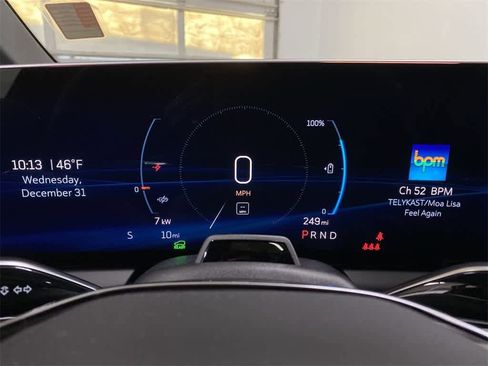 Used 2025 Cadillac Optiq Sport 1 image 27