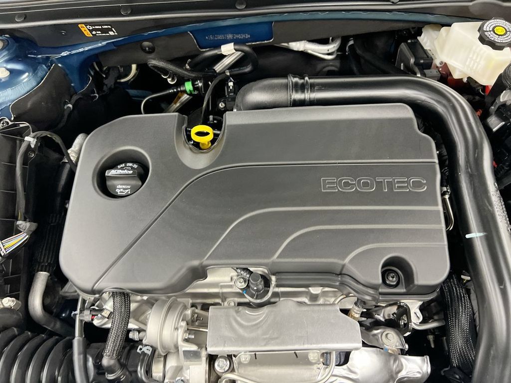 Used 2024 Chevrolet Malibu RS FWD image 24