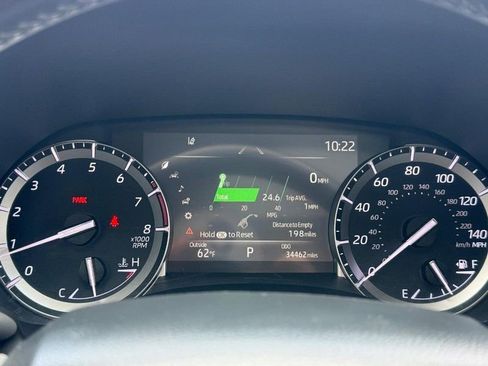 Used 2022 Toyota Highlander XLE image 24