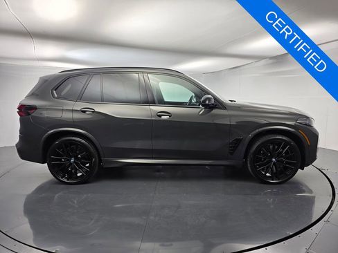 Used 2024 BMW X5 M60i image 3
