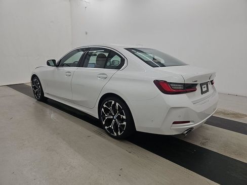 Used 2025 BMW 330i xDrive Sedan AWD/4WD image 4