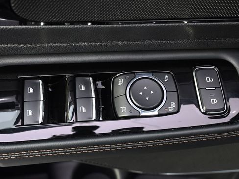 New 2026 Lincoln Aviator AWD w/ Jet Appearance Package image 24