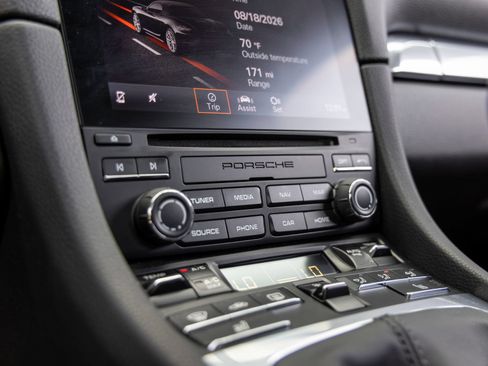 Certified 2024 Porsche 718 Boxster S RWD image 47