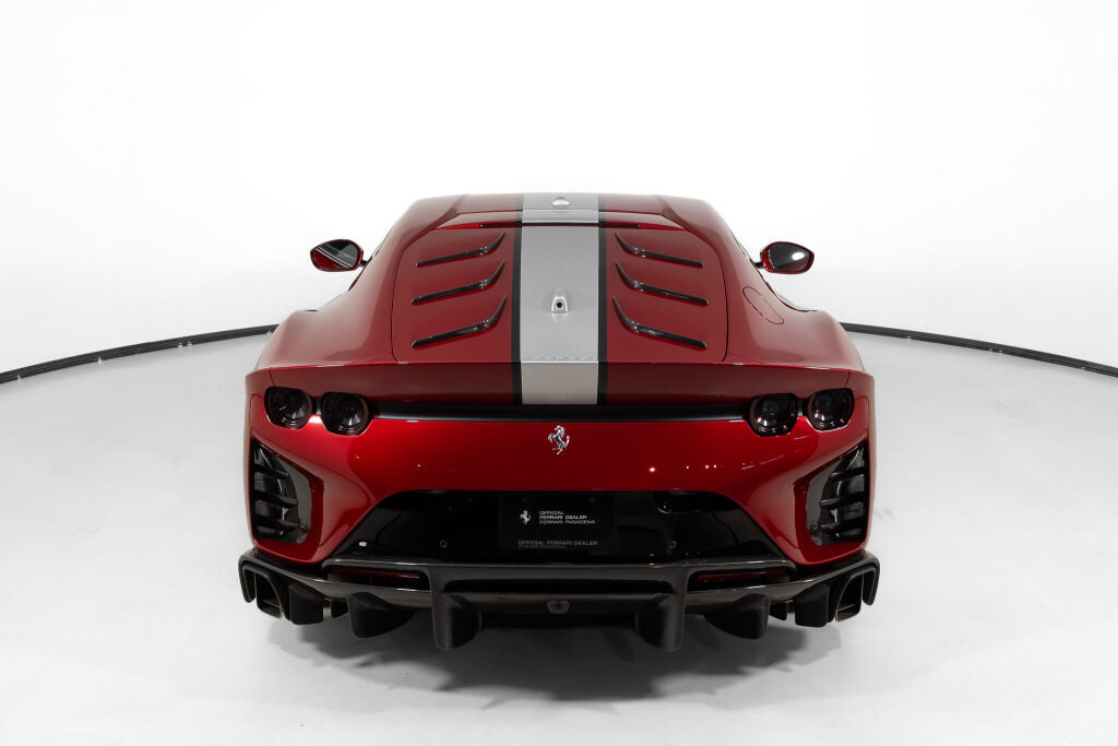 Certified 2022 Ferrari 812 Competizione RWD image 8