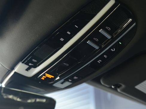 Certified 2023 Porsche Panamera Platinum Edition RWD image 20