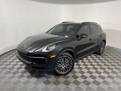 Certified 2023 Porsche Cayenne image 1