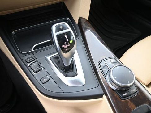 Used 2018 BMW 430i Convertible image 9