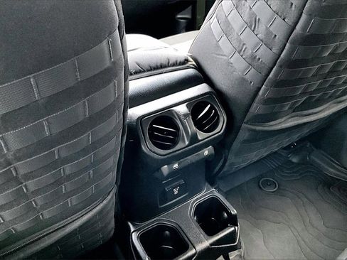 Used 2021 Jeep Wrangler Unlimited Rubicon image 25