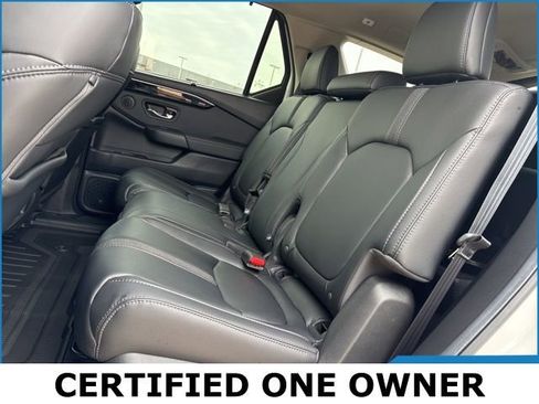 Used 2025 Honda Pilot EX-L image 13