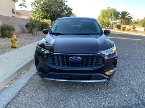 Used 2023 Ford Escape Active FWD image 3