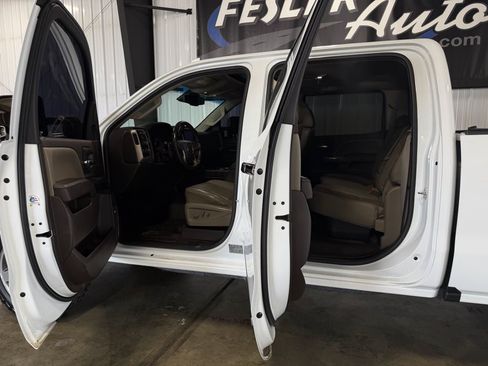 Used 2016 GMC Sierra 2500 Denali w/ Duramax Plus Package AWD/4WD image 38