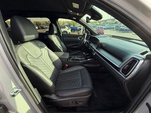 Used 2024 Kia Sorento SX Prestige AWD/4WD image 20