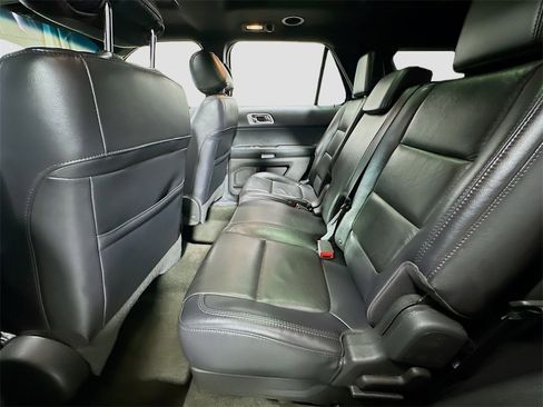 Used 2012 Ford Explorer XLT image 24
