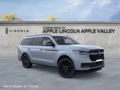 New 2026 Lincoln Navigator Reserve w/ Jet Appearance Package AWD/4WD image 7