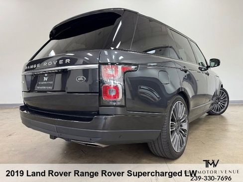 Used 2019 Land Rover Range Rover Long Wheelbase Supercharged image 10