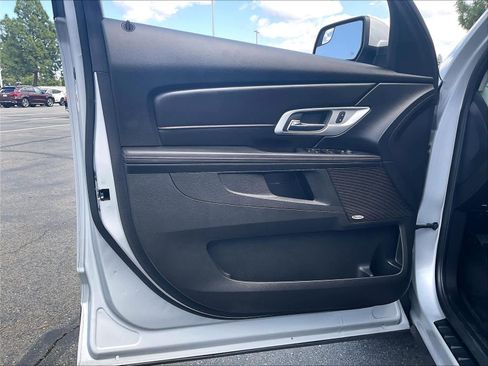 Used 2013 GMC Terrain SLE FWD image 23