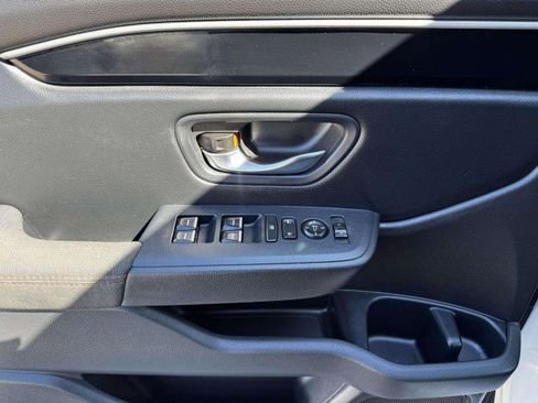 Used 2023 Honda Pilot Sport image 20