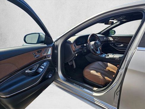 Used 2018 Mercedes-Benz S 560 4MATIC Sedan image 18