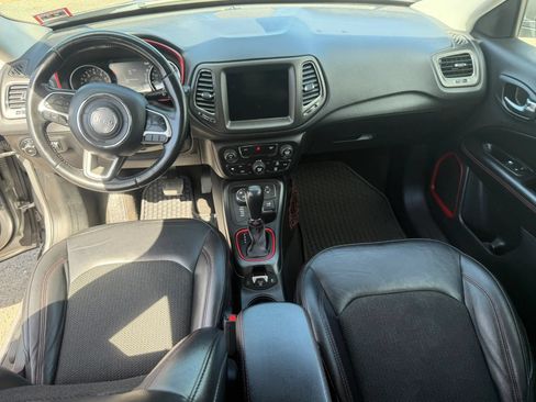Used 2019 Jeep Compass Trailhawk AWD/4WD image 16