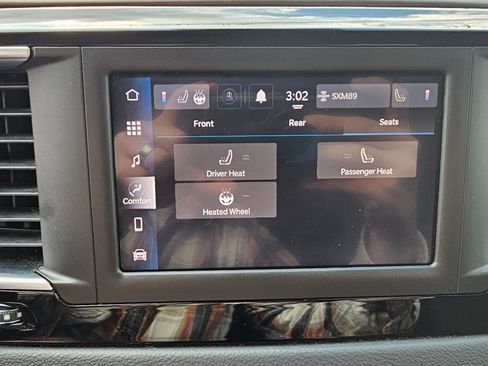 Used 2023 Chrysler Voyager LX image 26