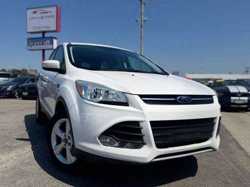 Used 2014 Ford Escape SE image 1