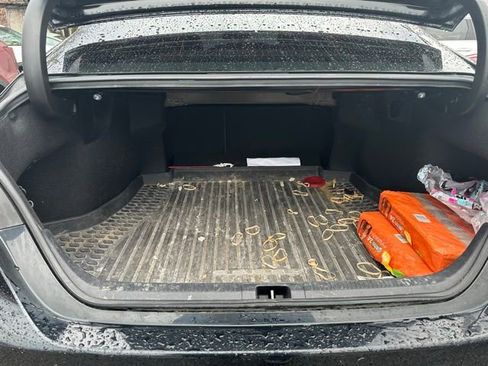 Used 2020 Toyota Camry SE image 8