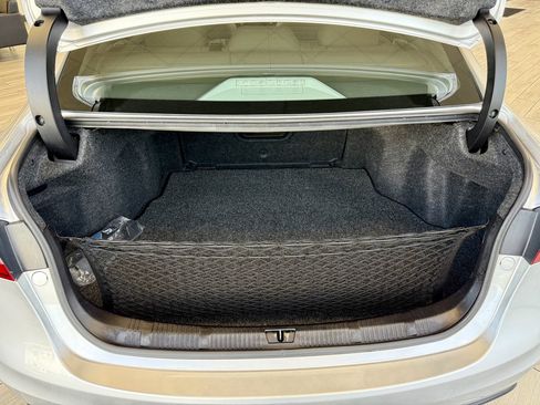 Used 2013 Toyota Avalon image 9