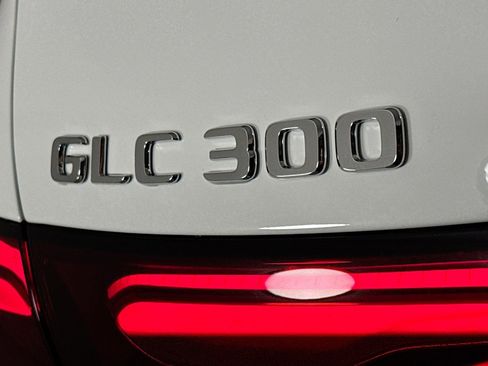 New 2026 Mercedes-Benz GLC 300 image 8