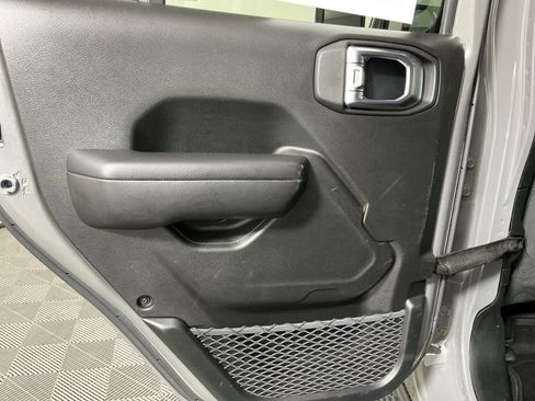 Used 2019 Jeep Wrangler Unlimited Sport image 25