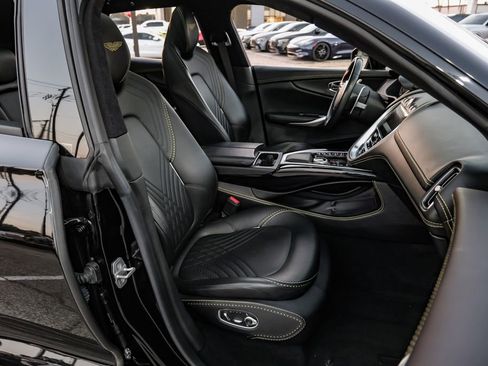 Used 2021 Aston Martin DBX image 36