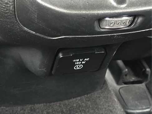 Used 2015 Jeep Cherokee Limited AWD/4WD image 11