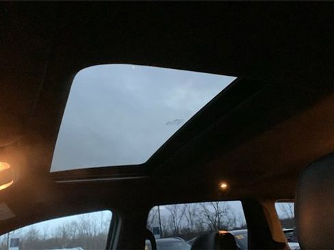 Used 2021 Jeep Grand Cherokee Limited image 17