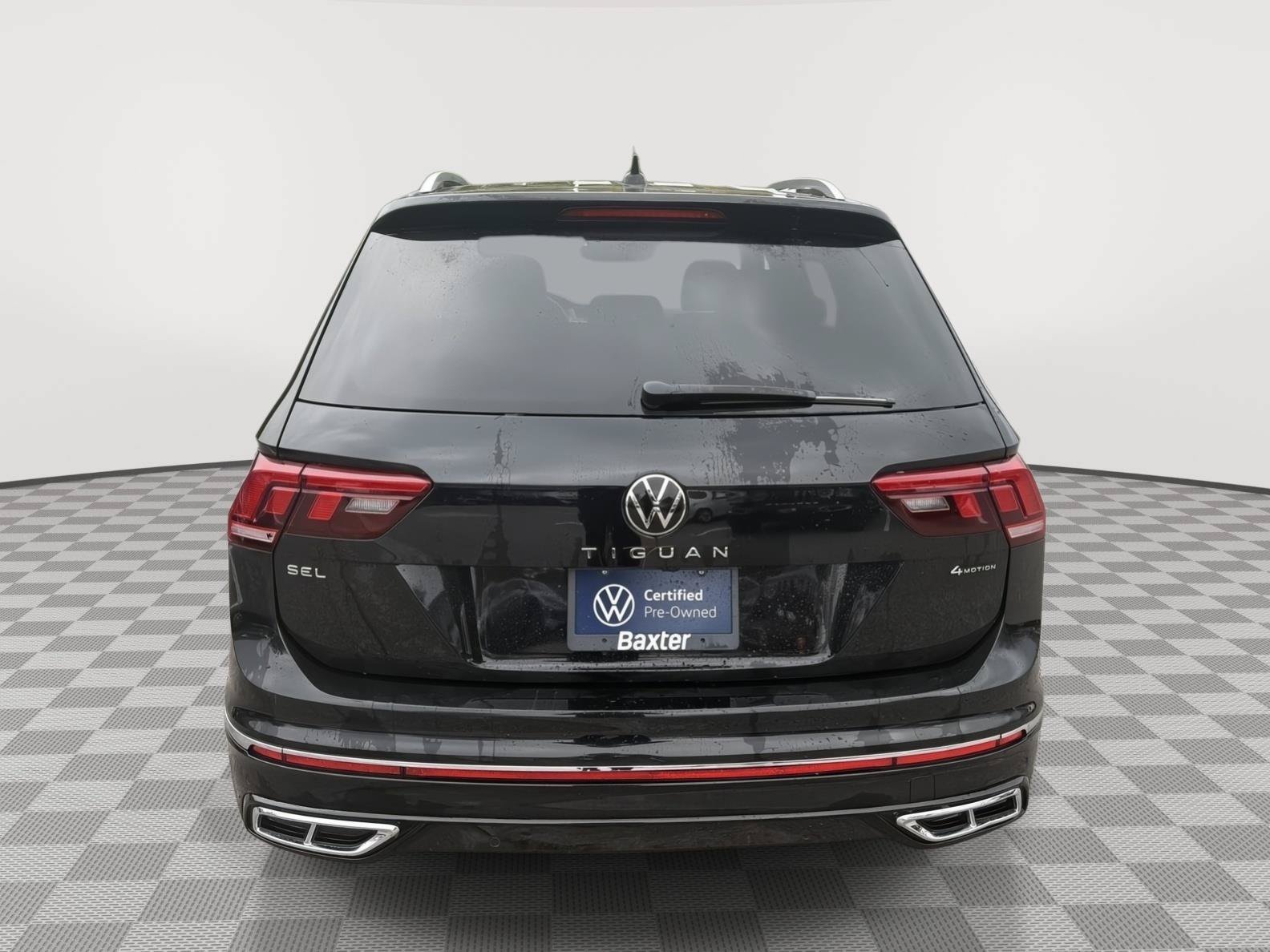 Used 2023 Volkswagen Tiguan SEL R-Line AWD/4WD image 9