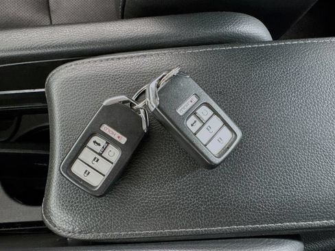 Used 2020 Honda Civic Touring image 27