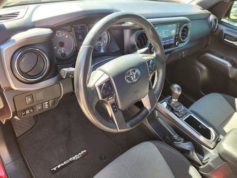 Used 2020 Toyota Tacoma TRD Sport w/ Technology Package image 21