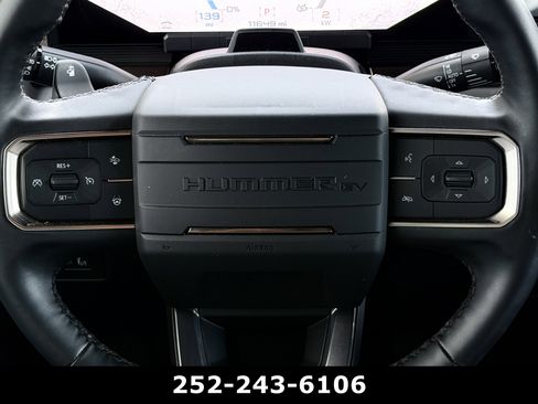 Used 2025 GMC Hummer EV 3X AWD/4WD image 27
