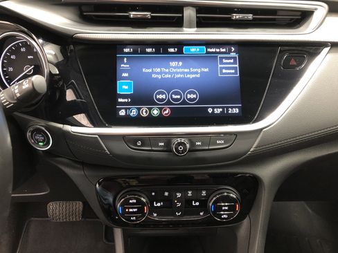 Used 2021 Buick Encore GX Select image 22