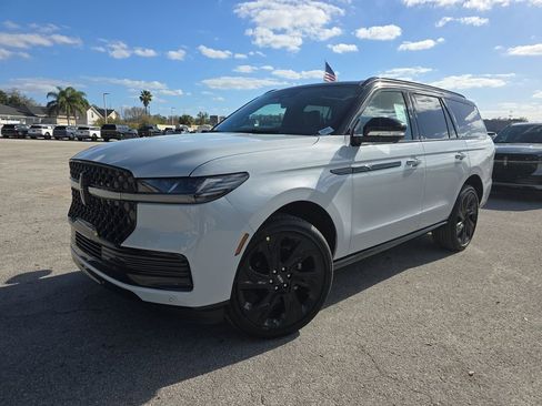 New 2026 Lincoln Navigator Black Label image 34